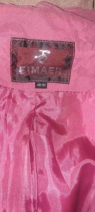 Продаю куртки женские