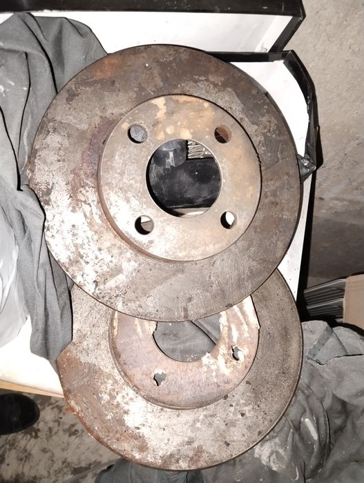 Молдинг на Ауди 80б4