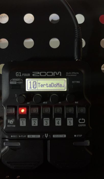 Tonuri de vioara pentru procesor Zoom G1 Four