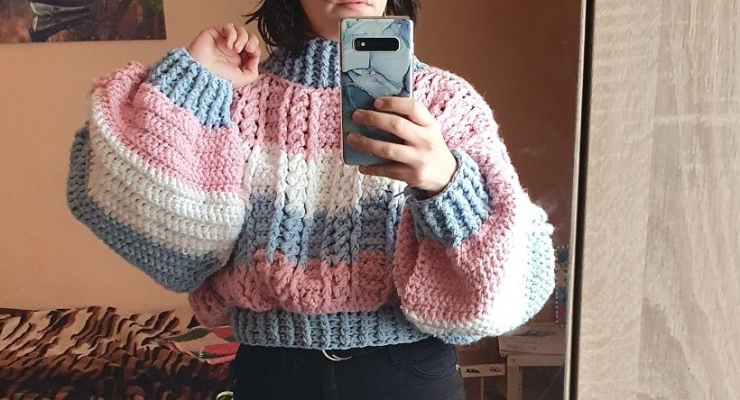 Pulover tricotat manual