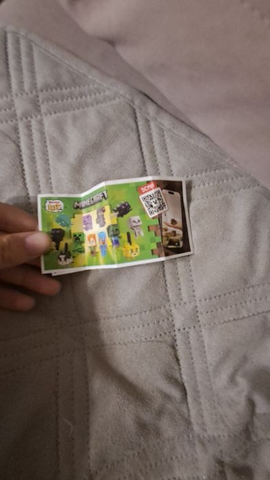 Продам фигурку kinder joy Minecraft