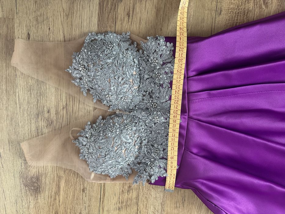 Rochie de ocazie cu spatele gol