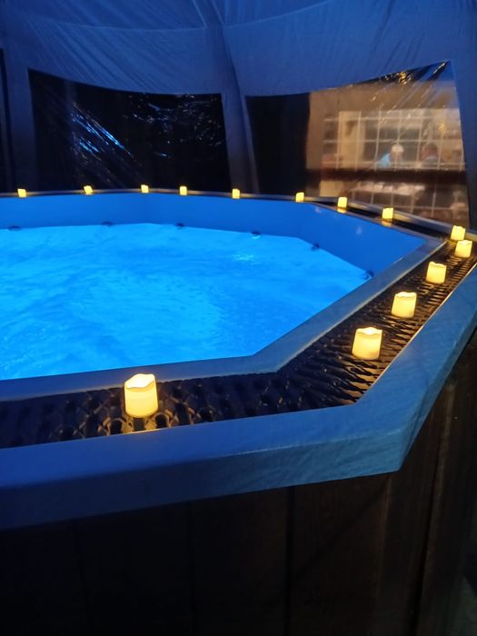 Cabana Barbu-Închiriere integrală Jacuzzi încălzită (la cerere)