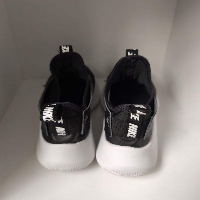 Маратонки Nike Flex Runner 3, размер 35.5