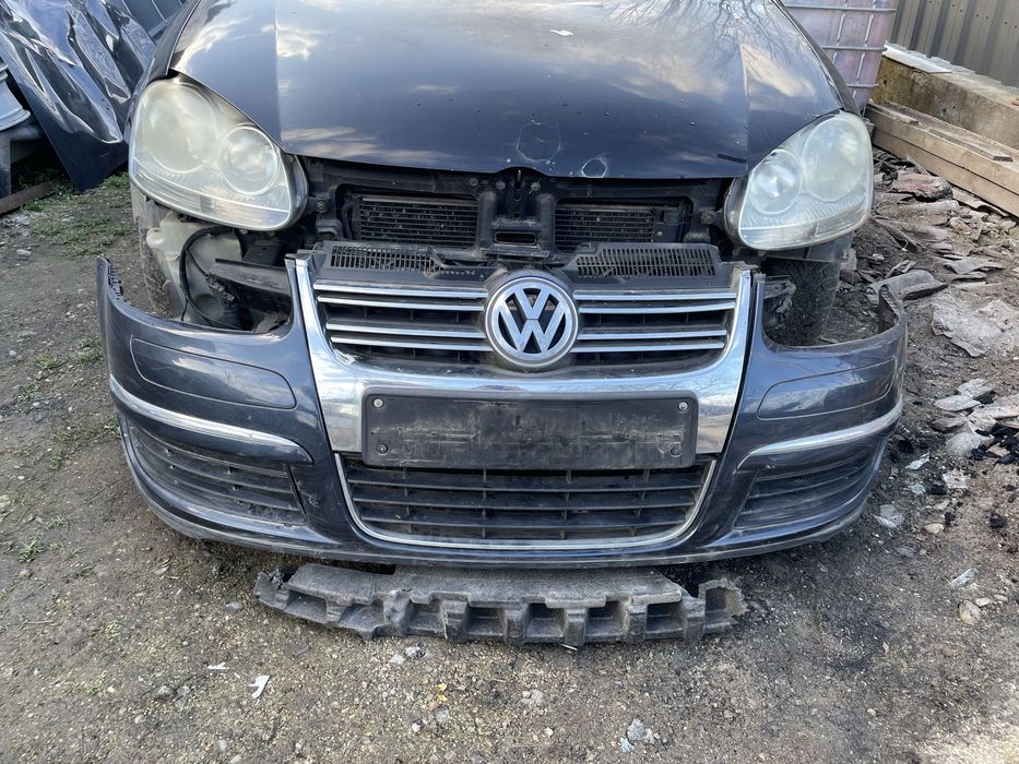 Dezmembrez golf 5 combi