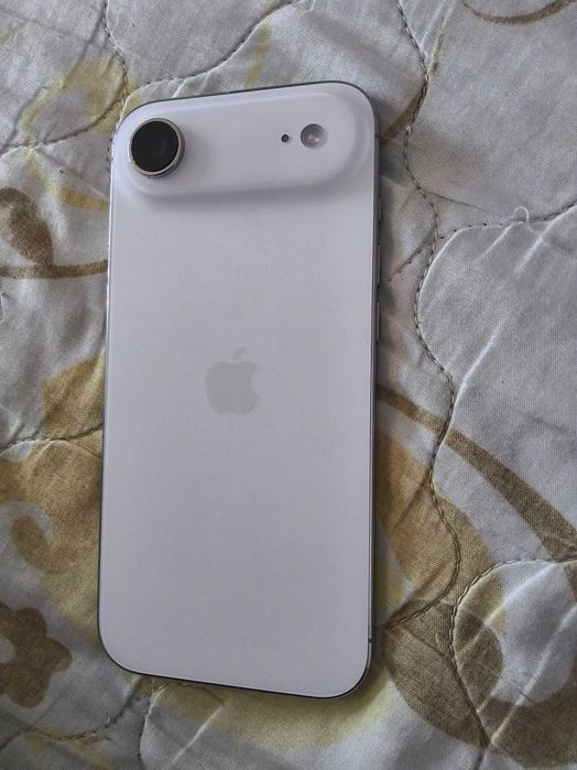 Продавам iphone air