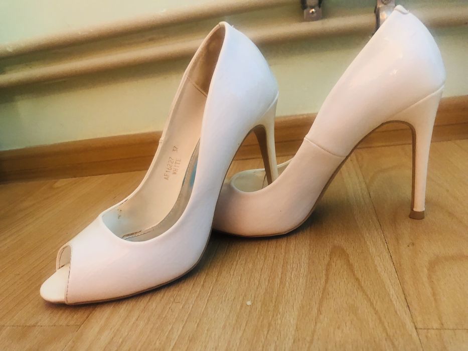 Дамски обувки /10 лв за чифт