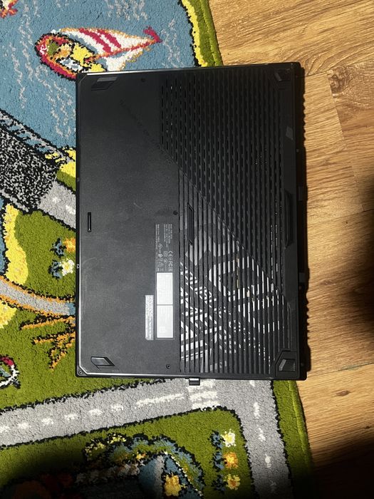 Vand asus rog strix g712LU i7