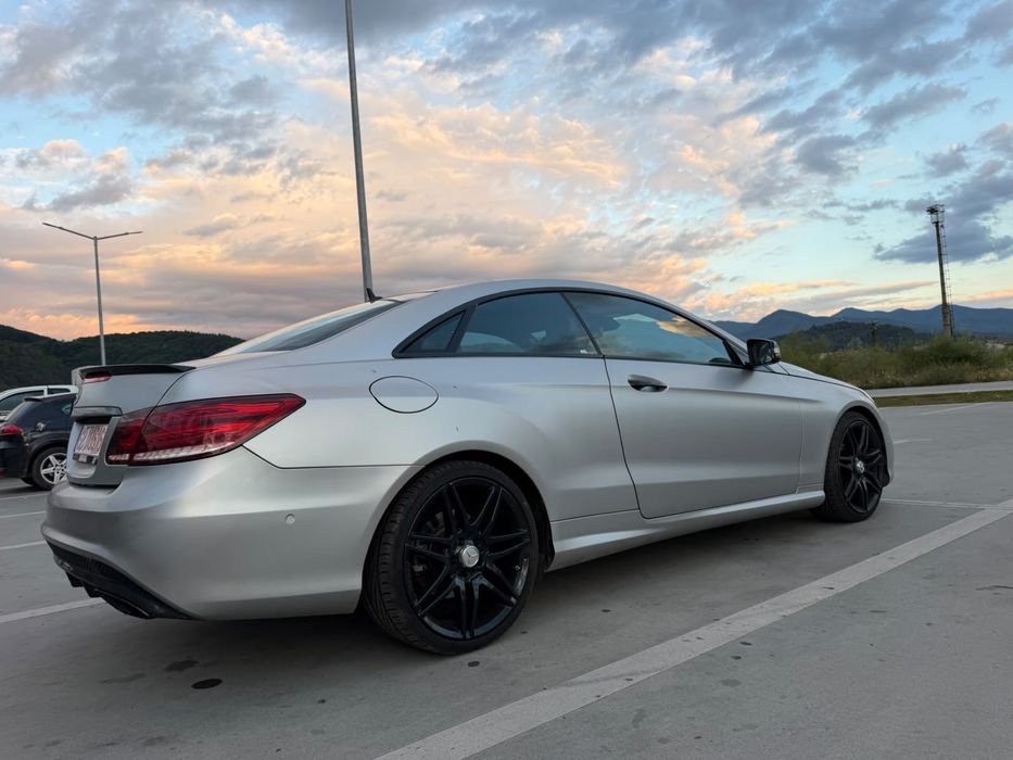 Vand Mercedes E220 coupe Amg din 2015