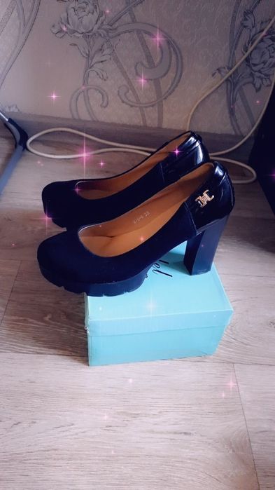 Черные элегантные туфли