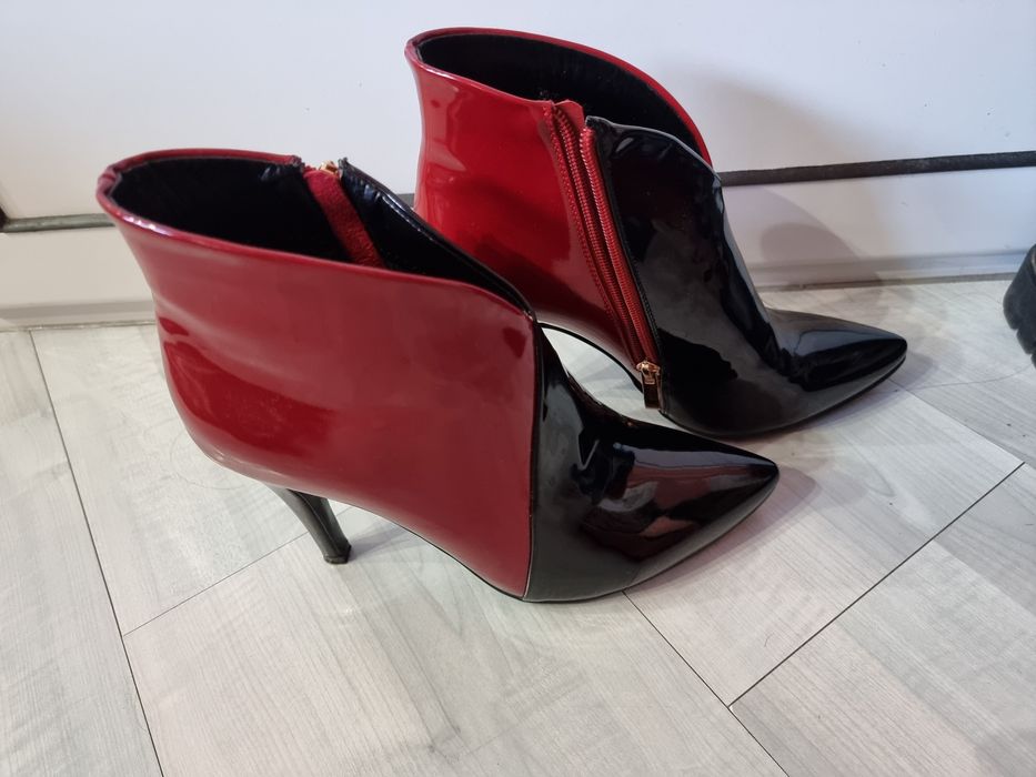 Всички са от естествена кожа 39-40 номер