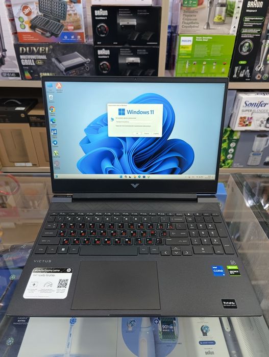 Hp victus  8/512