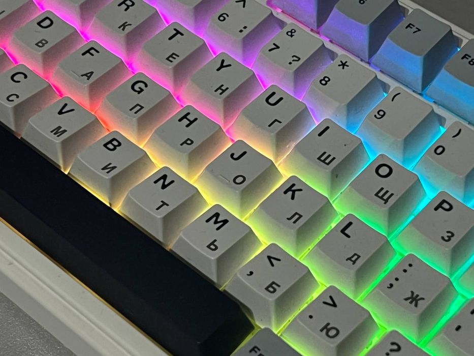 AULA F75 — беспроводная механическая игровая клавиатура

Продаю механ