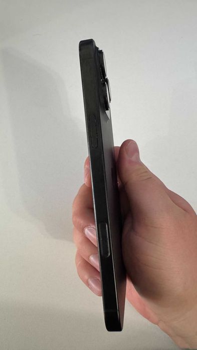 iPhone 16 Pro Max 512GB в гаранция до 14.12
