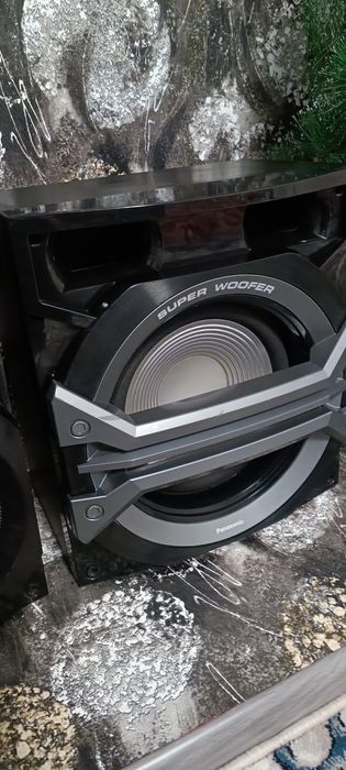 Muzikalni sentr sotiladi ideal