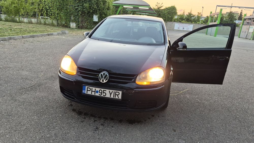 VOLKSWAGEN Golf 2004