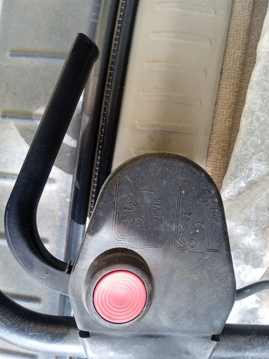 Кнопка на газонокосилку