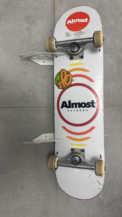 Suport Skateboard perete