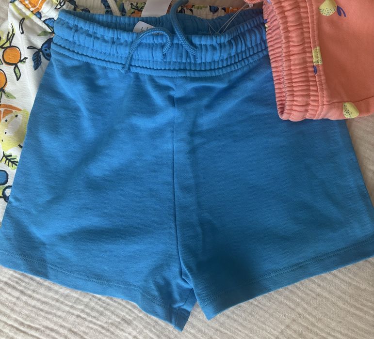 Нови дрехи Next р-р 4-5 г, 110 см