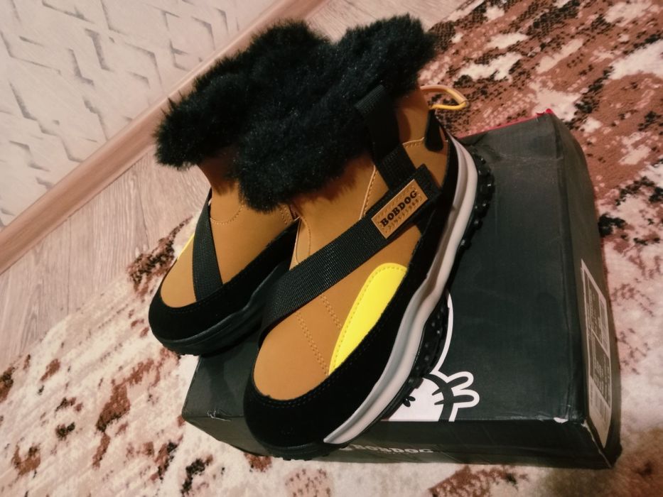 Продам новые ботинки