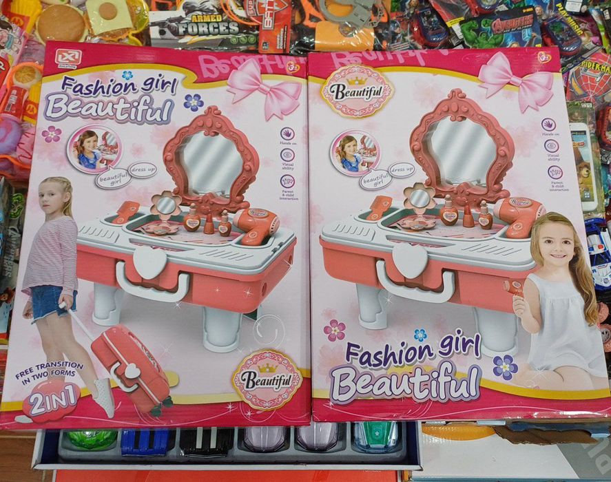 Туалетный столик детский 2-в-1 чемоданчик