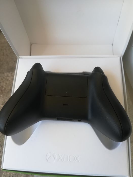 Нов Контролер за Xbox Series X/S или Xbox One