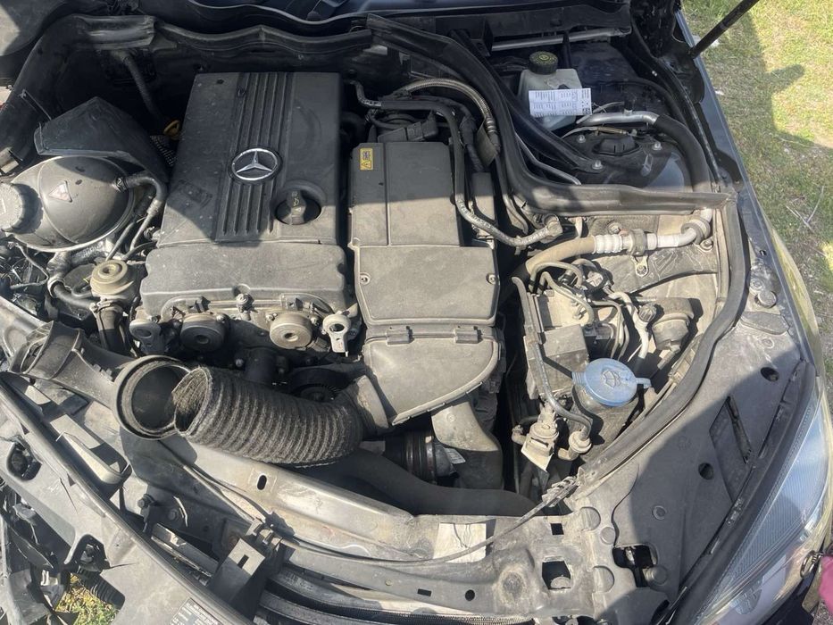 Mercedes c180 w204 2008г. на части