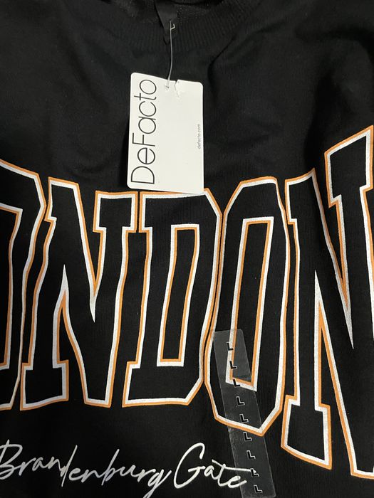 Продавам мъжки блузи и суитчъри