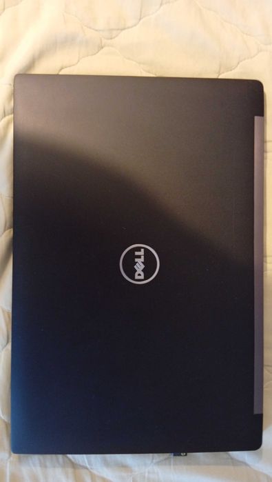 Продавам лаптоп DELL Latitude 7480 с i7-6600U и 16GB RAM + мишка Logitech Signature 650L