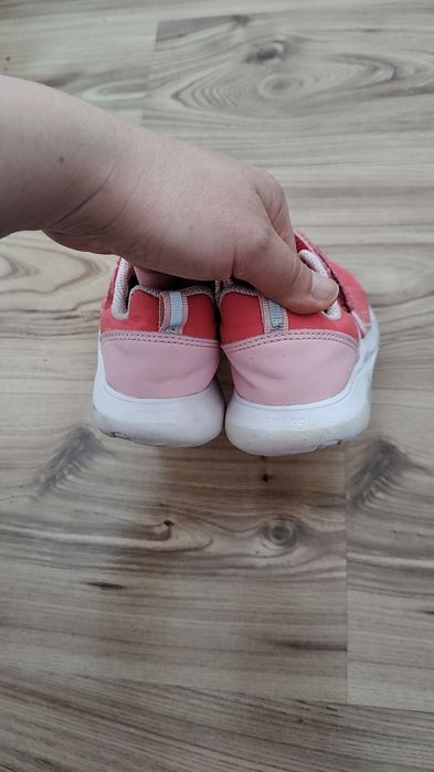 Adidasi Dechatlon mar 26, New Feel