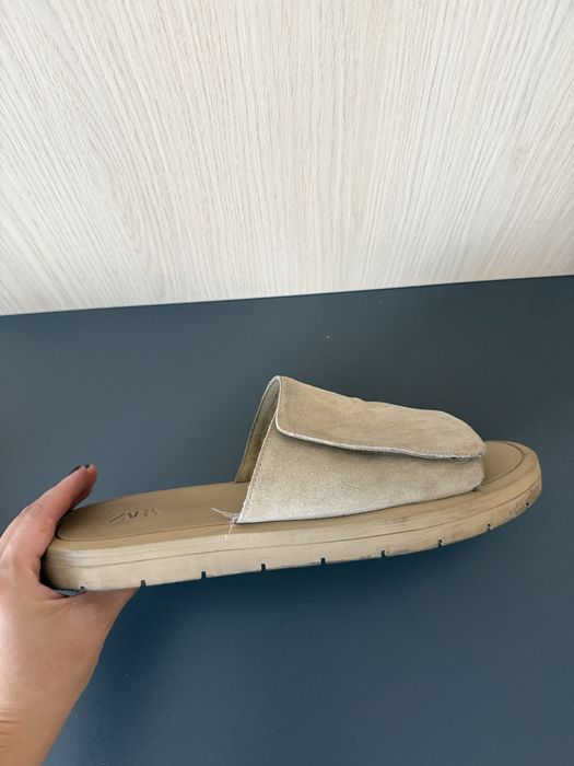 Мужские тапочки ZARA