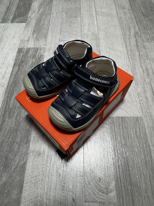 Продам сандалии Biomecanics