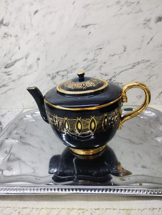 Голям чайник кобалт и злато