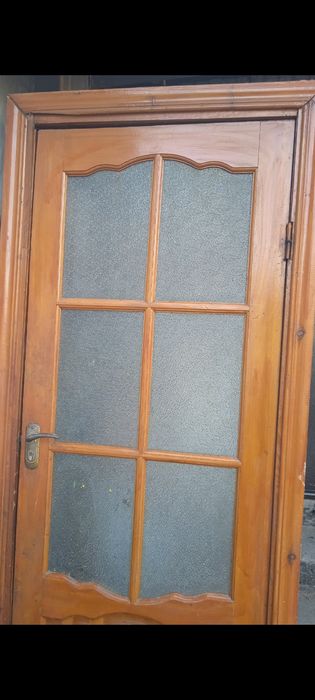 Межкомнатные двери деревянные