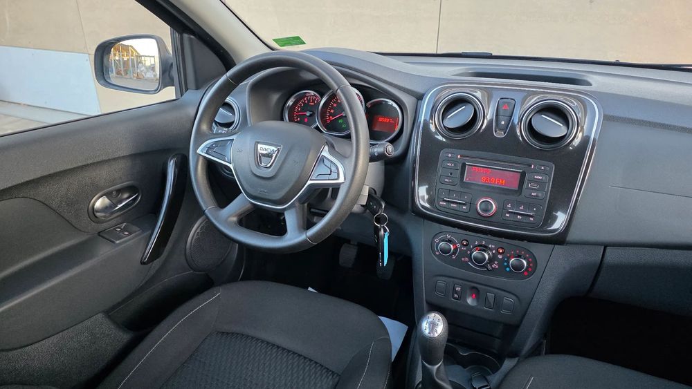 Dacia Sandero 1.0SCe 2019 Clima Geamuri electrice DayLight Led Tempomat BC Bluetooth