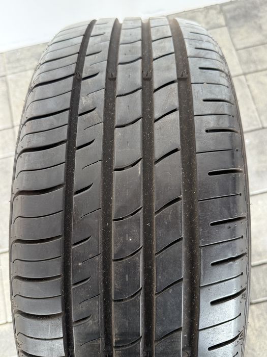 Doua anvelope vara 225/50 R 18 Nexen