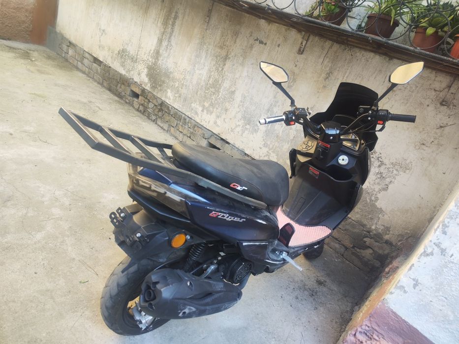 Skuter GST tiger sotiladi srochni