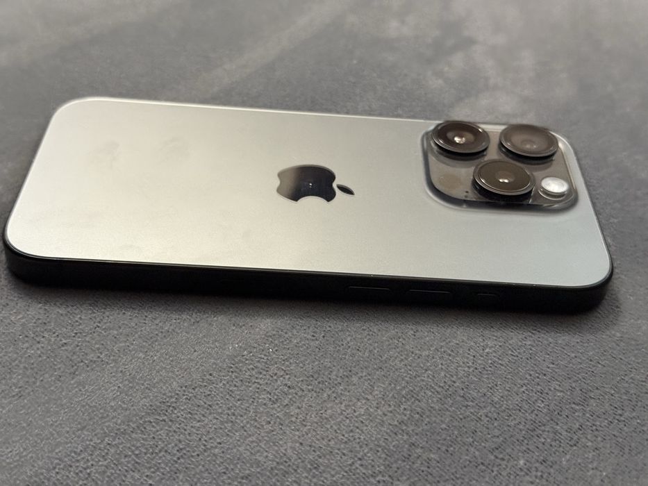 iPhone 15 Pro Black Titanium