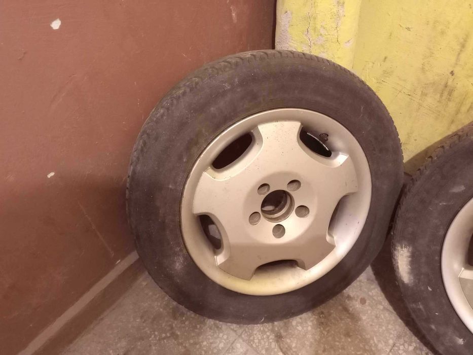 Продавам джанти с гуми за Mерцедес 15 цола. ET-35, 5x112, 7Jx15.