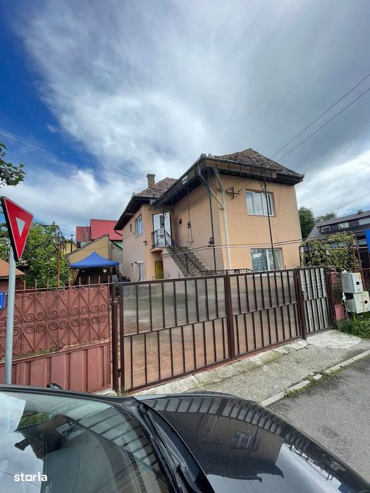 Apartament cu 3 camere