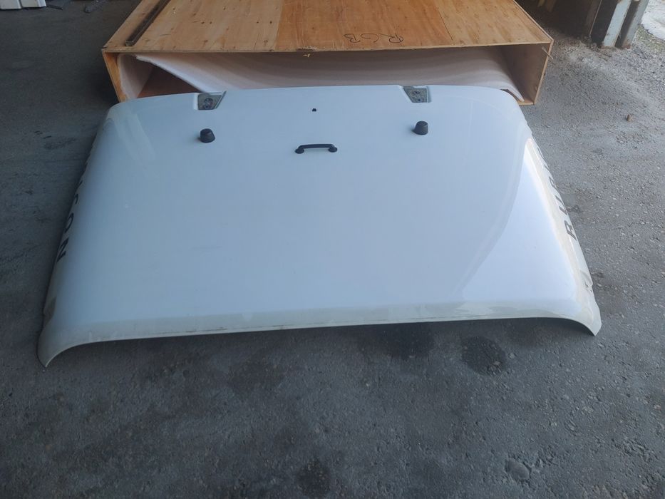 Jeep Wrangler Rubicon - преден оригинален капак-бял