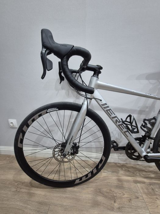 Шоссейный велосипед