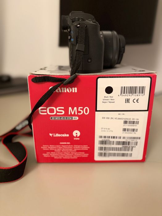 Canon EOS M50 + obiectiv EF-M 15-45mm IS STM (Kit) – 24.1MP, 4K, Wi-Fi