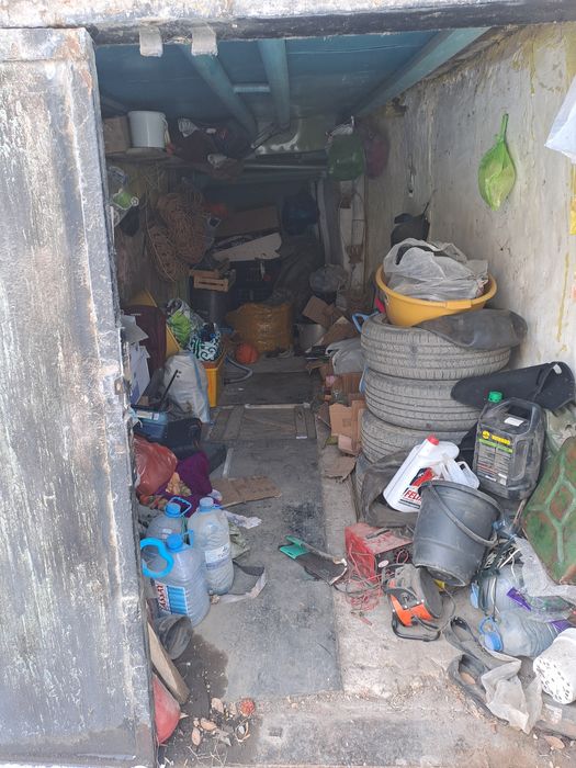 Прадам гаражчик с погрип