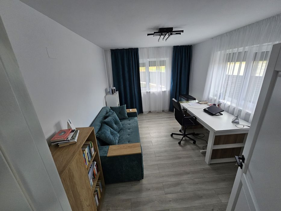 Proprietar vând casă individuală cu 5 camere în Hărman