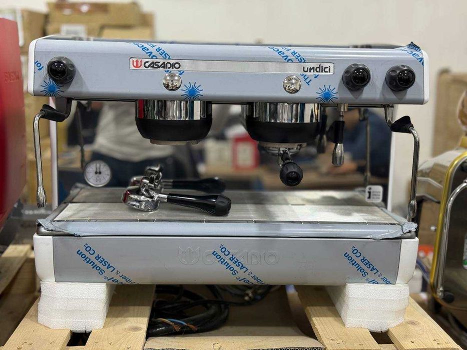 Профессиональная кофемашина Casadio s2