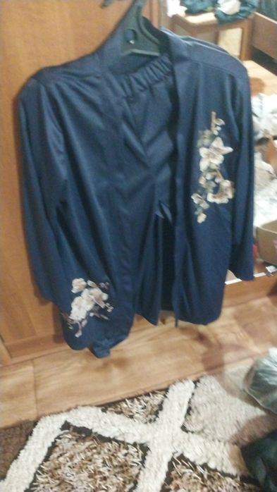 Продам женские вещи