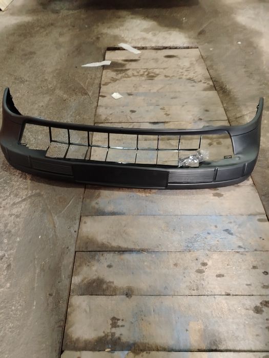 Бампер пассат новый