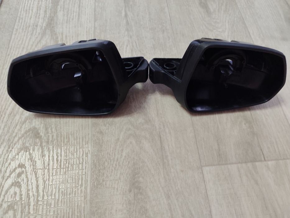 Крепление зеркало Шевроле Кобальт