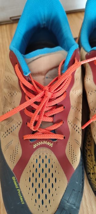 Спортни маратонки Zara